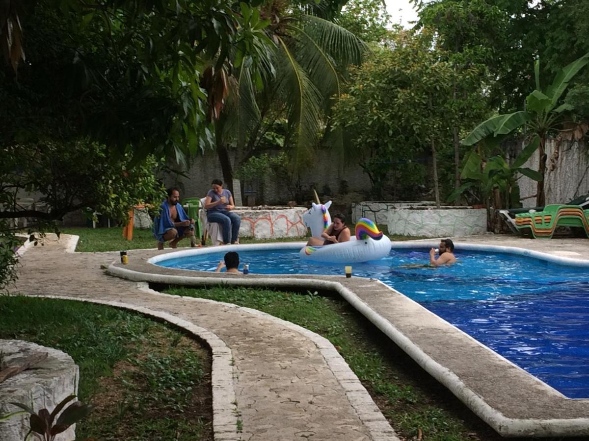 Amigos Hostel โกซูเมล ภายนอก รูปภาพ