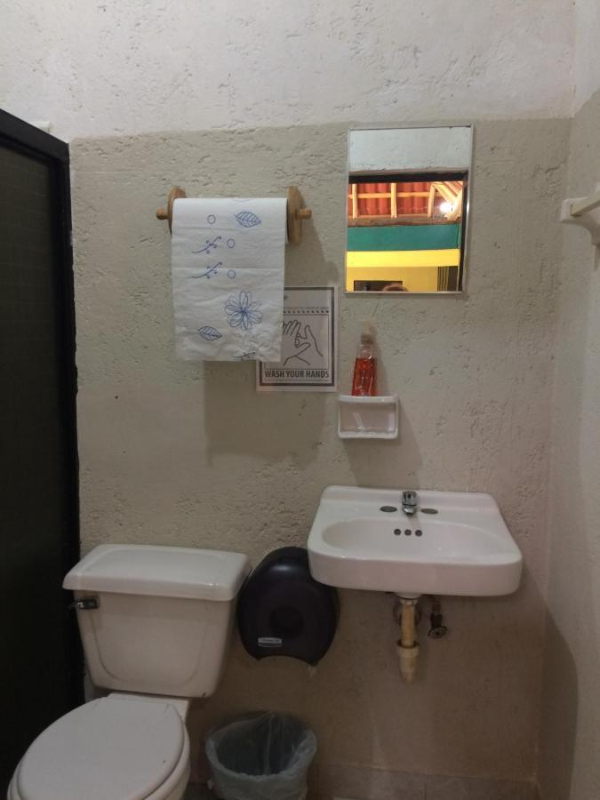Amigos Hostel โกซูเมล ภายนอก รูปภาพ