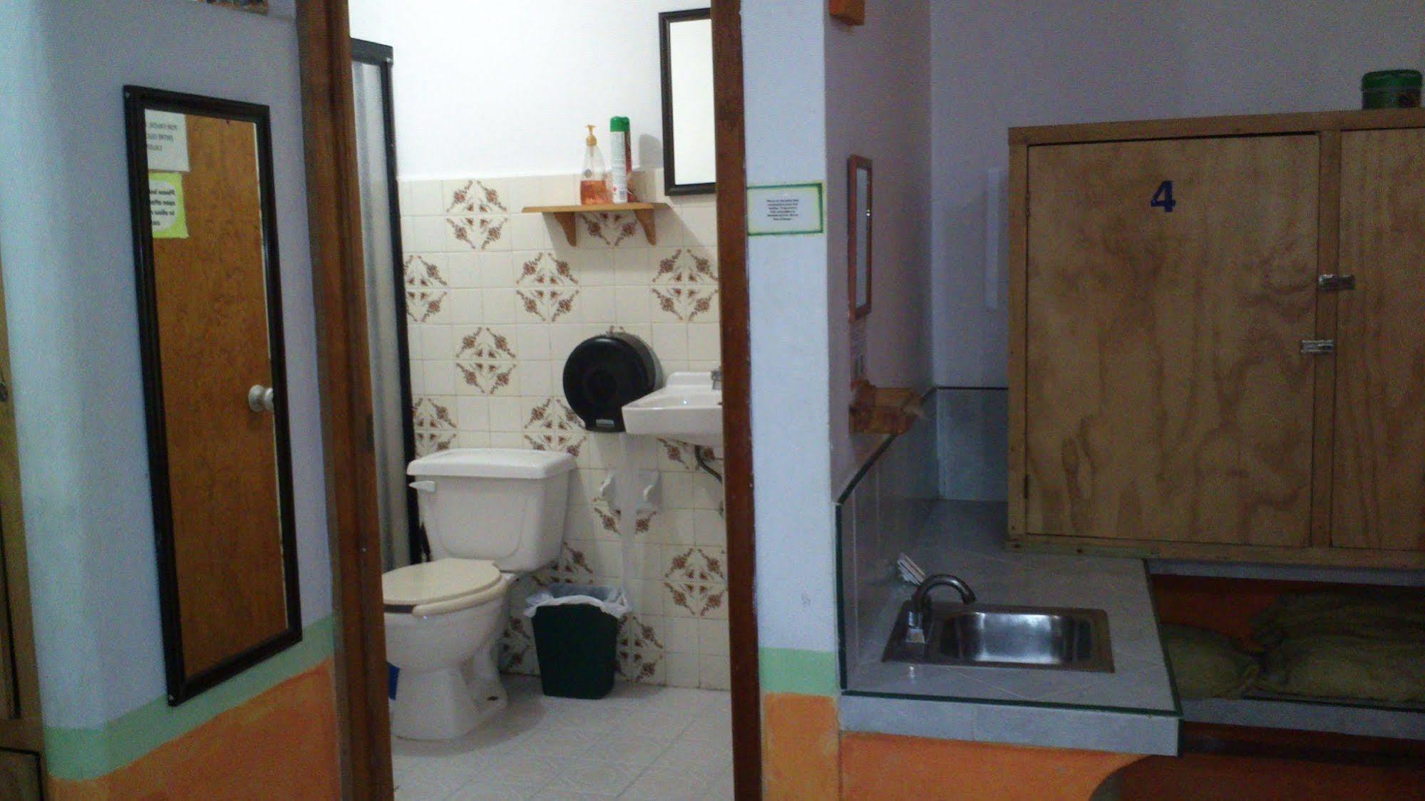 Amigos Hostel โกซูเมล ภายนอก รูปภาพ
