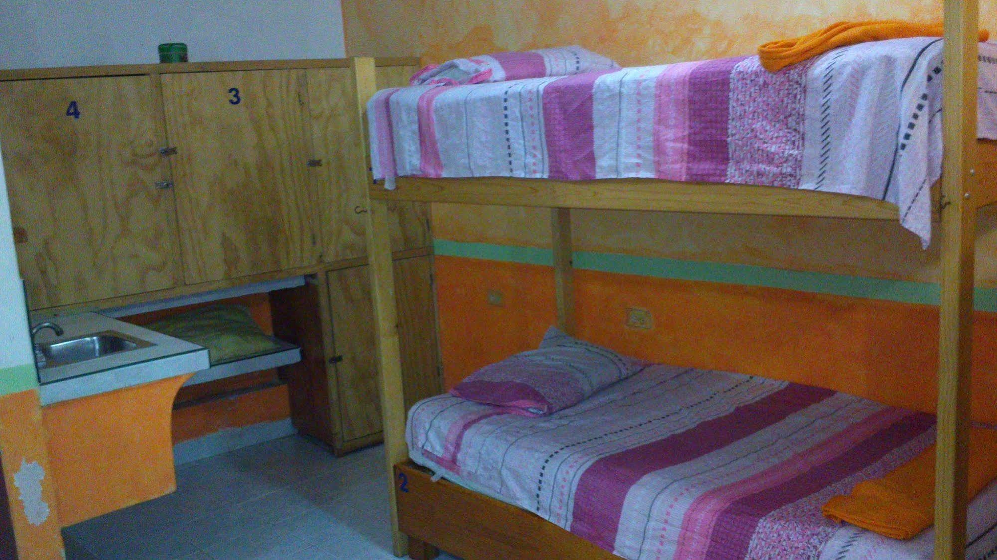 Amigos Hostel โกซูเมล ภายนอก รูปภาพ