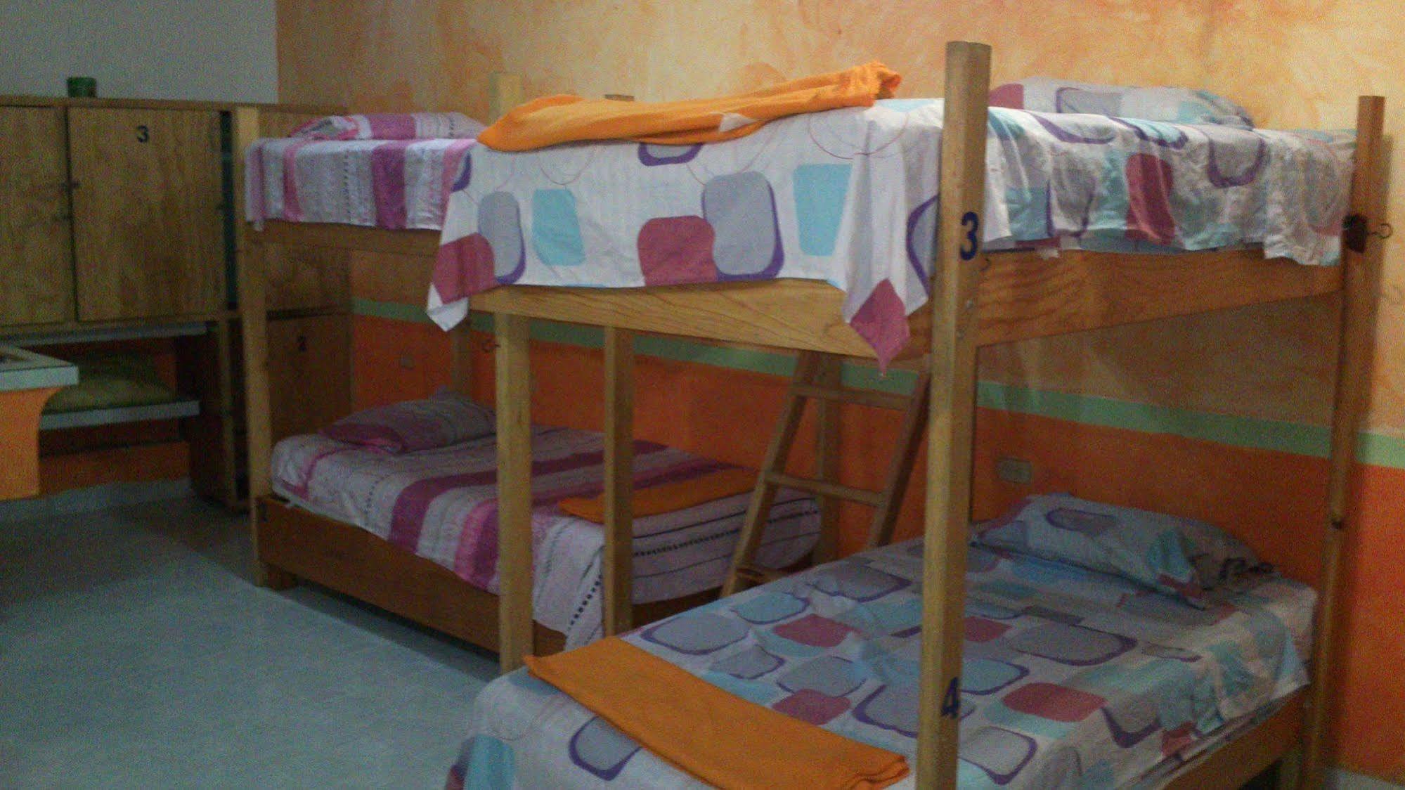 Amigos Hostel โกซูเมล ภายนอก รูปภาพ