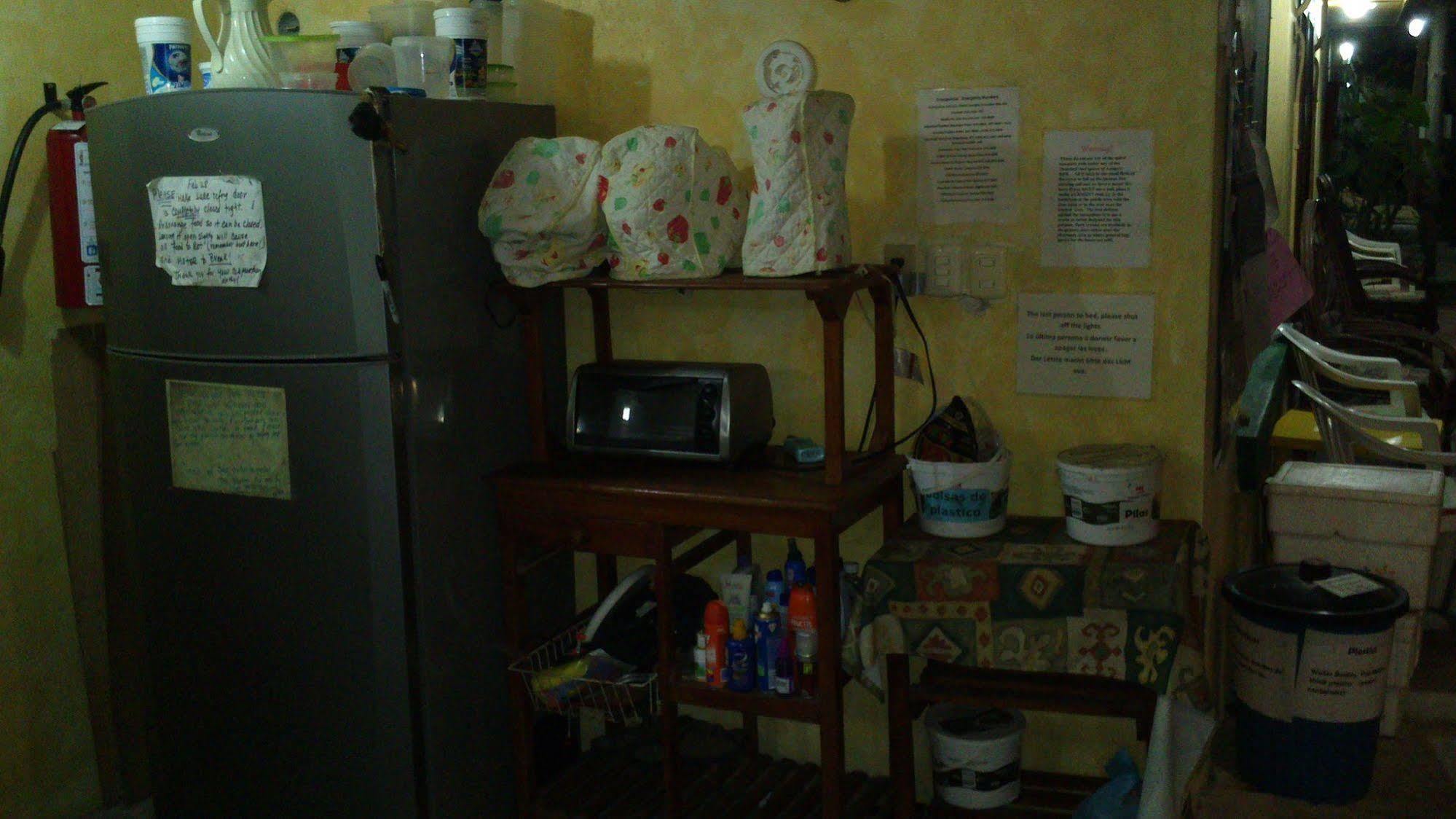 Amigos Hostel โกซูเมล ภายนอก รูปภาพ